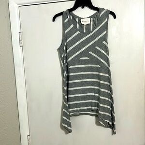 Two by Vince CAMUTO blouse, sleeveless pullover